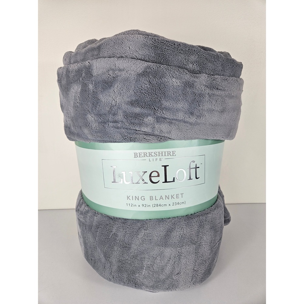 Berkshire Life LuxeLoft King Blanket Gray Plush Soft Bedding 112x92 NWOT